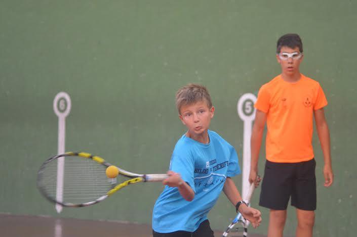 RESUMEN DEL ABIERTO DE FRONTENIS Y PALA FEMENINO Y MACULINO CELEBRADO LOS DÍAS 13, 14 Y 15 DE JULIO DE 2015 EN EL FRONTÓN DE CANICOSA DE LA SIERRA